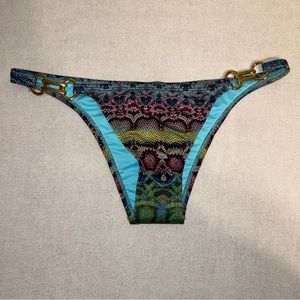 PilyQ Ankara teeny bikini bottoms with gold links‎ Size M